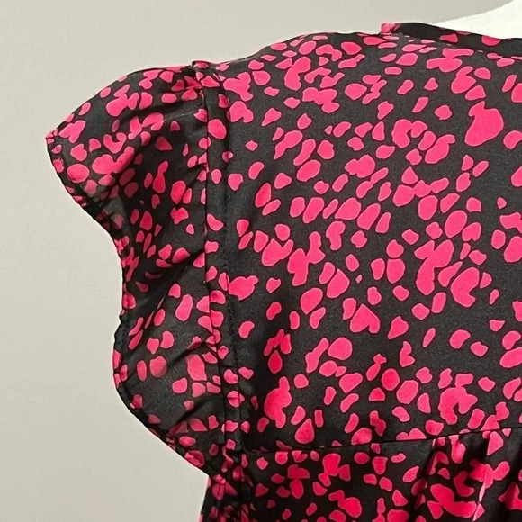 Jacob Sleeveless Ruffled Pleats Pattern Blouse - Picture 6 of 16